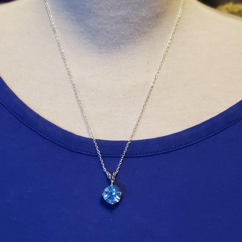 18" Silver Tone 18KRGP Blue Crystal Pendant Necklace Elegant Simple Women Design